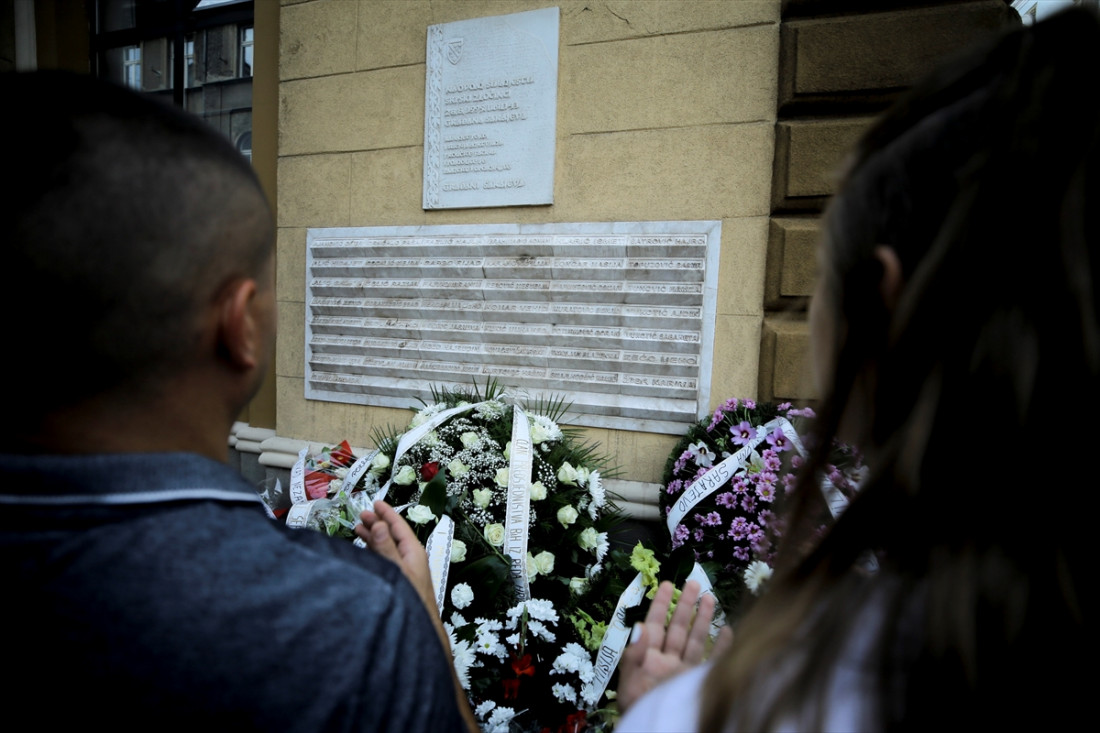 Godišnjica masakra na Markalama: Nedužne žrtve ne smiju biti zaboravljene